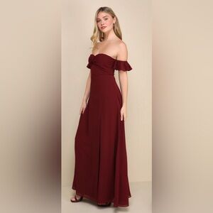 Absolute Romance Burgundy Off-the-Shoulder Maxi Dress Size Small